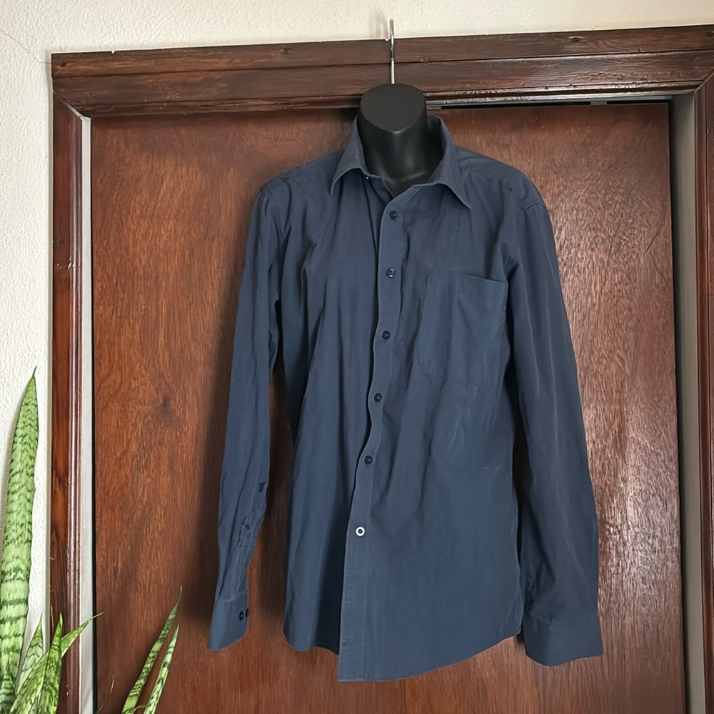 Blue dress shirt
